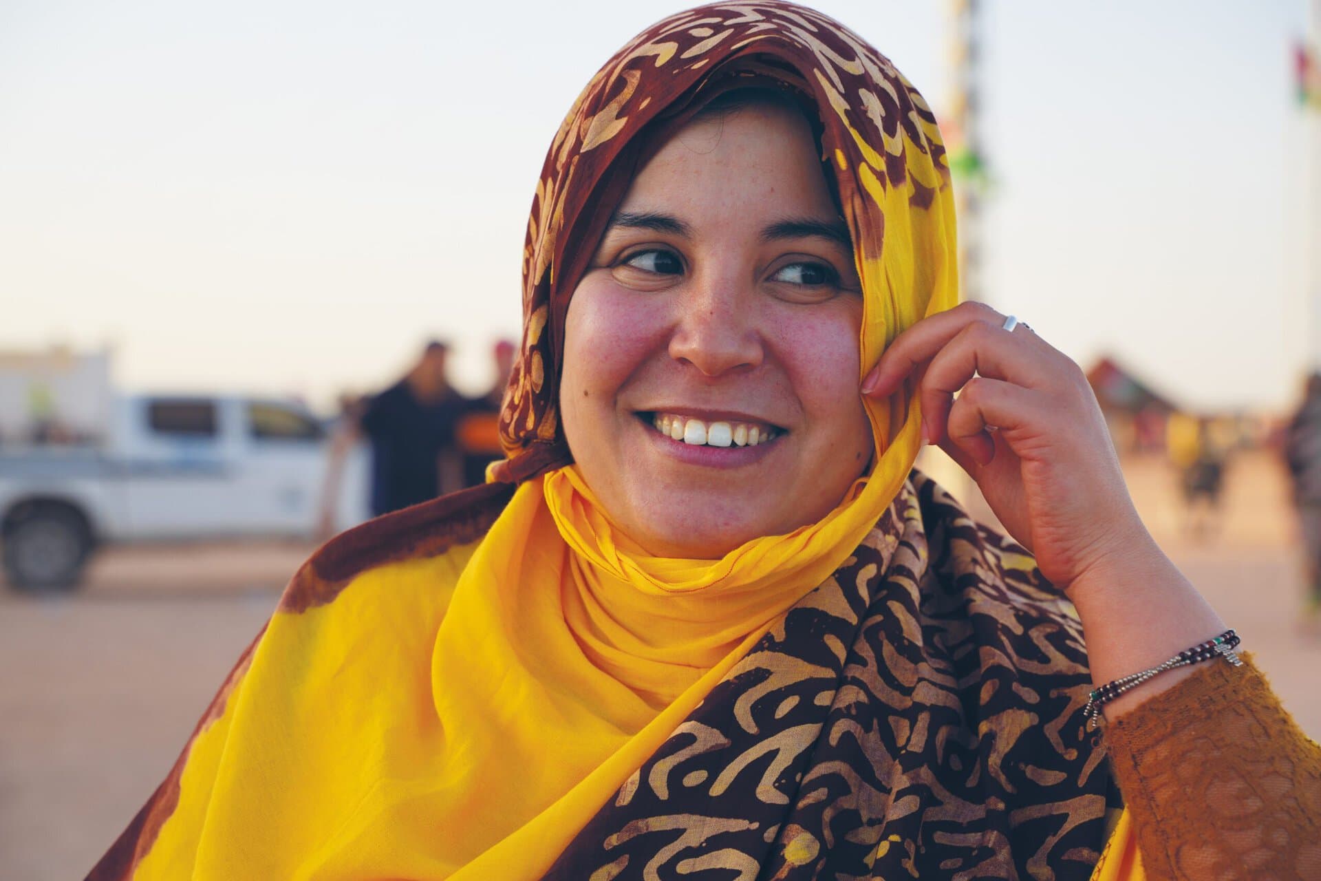 Portrait-young-woman-smiling